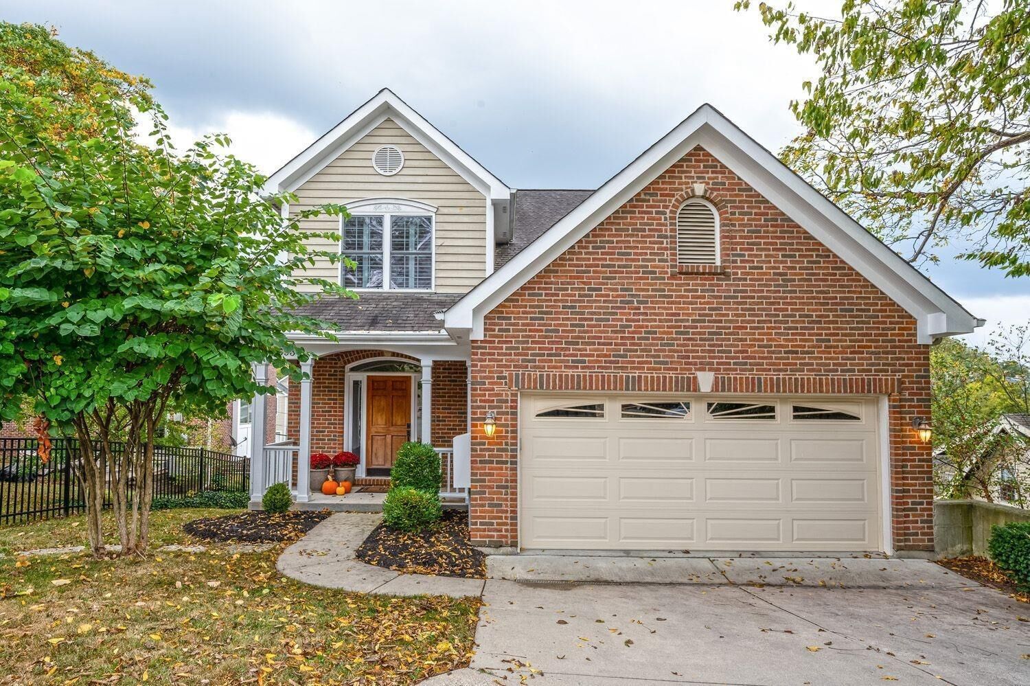 Property Photo:  3593 Handman Ave  OH 45226 