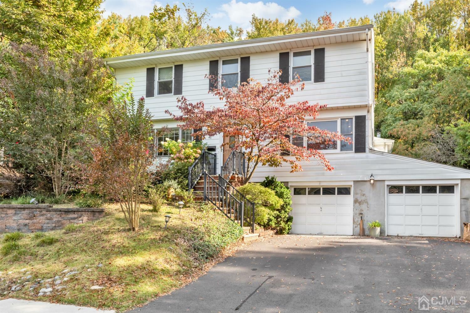 Property Photo:  46 Brockton Court  NJ 08840 