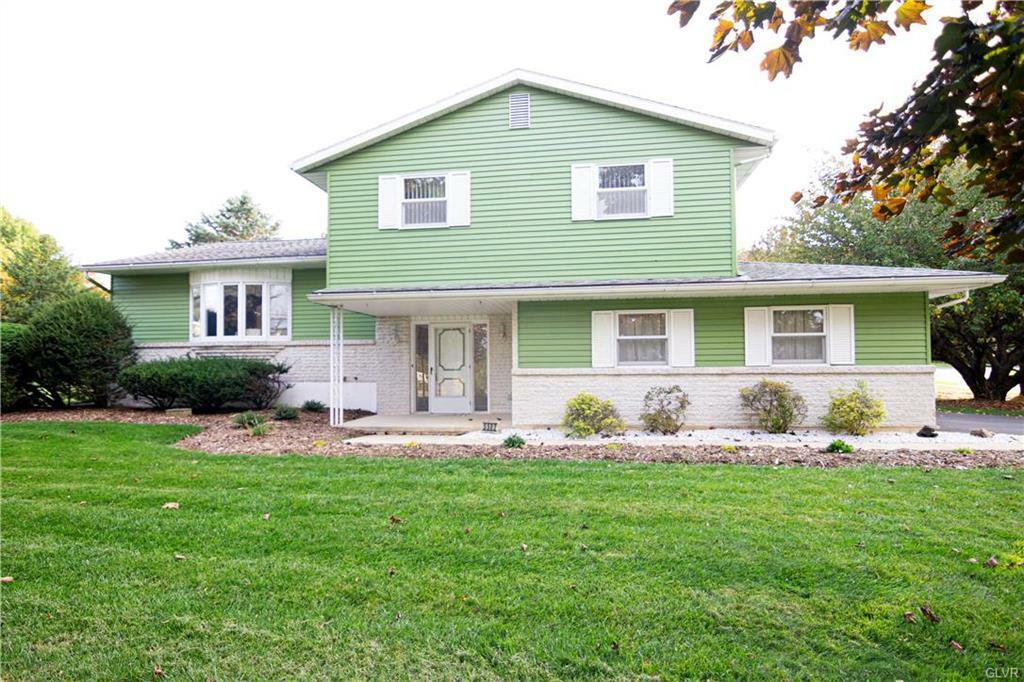 Property Photo:  5502 Lanark Road  PA 18034 