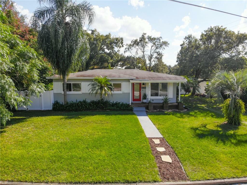 Property Photo:  2802 E Pine Street  FL 32803 