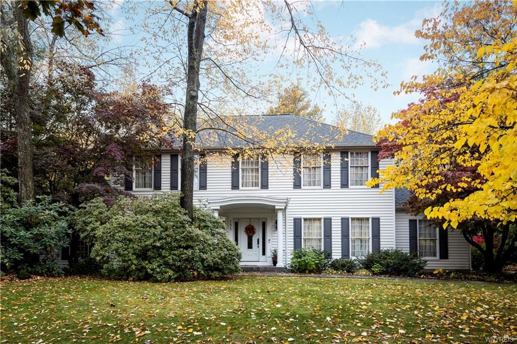 Property Photo:  155 Roxbury Park  NY 14051 