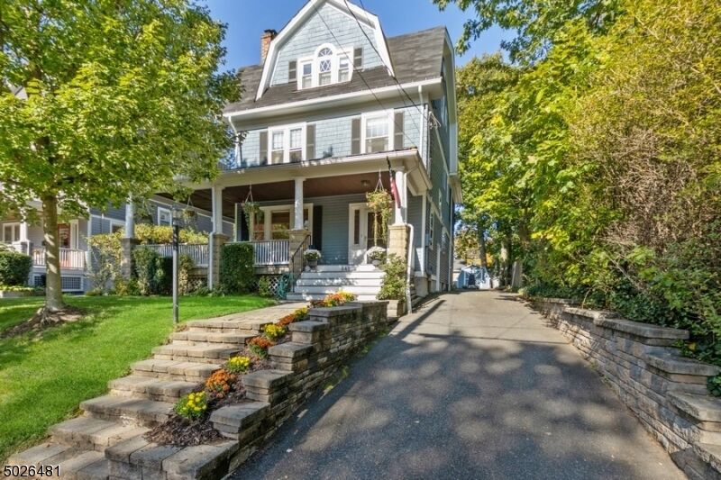 Property Photo:  641 Maple St  NJ 07090 