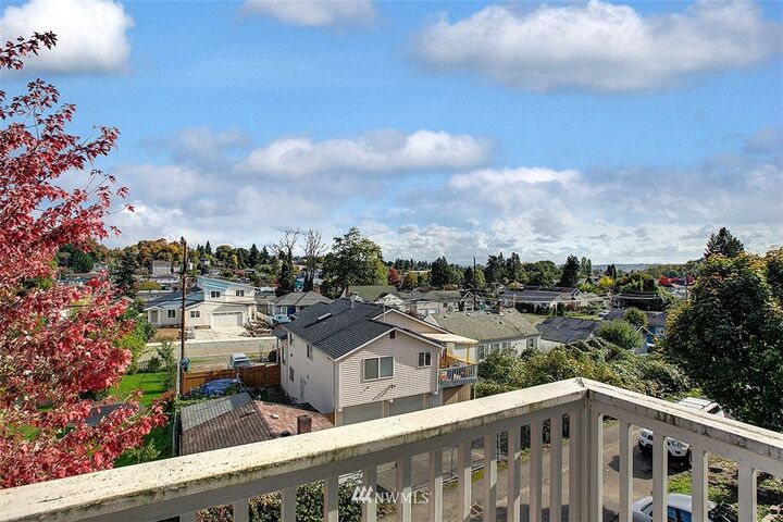 Property Photo: 5406 31st Avenue S WA 98108