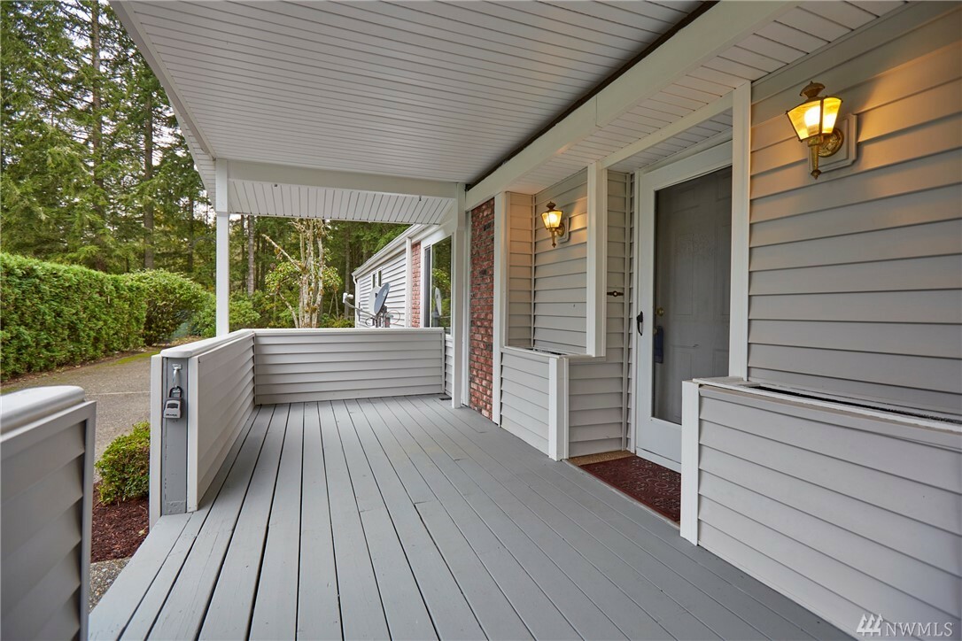 Property Photo:  2284 Hastings Lane SE  WA 98367 