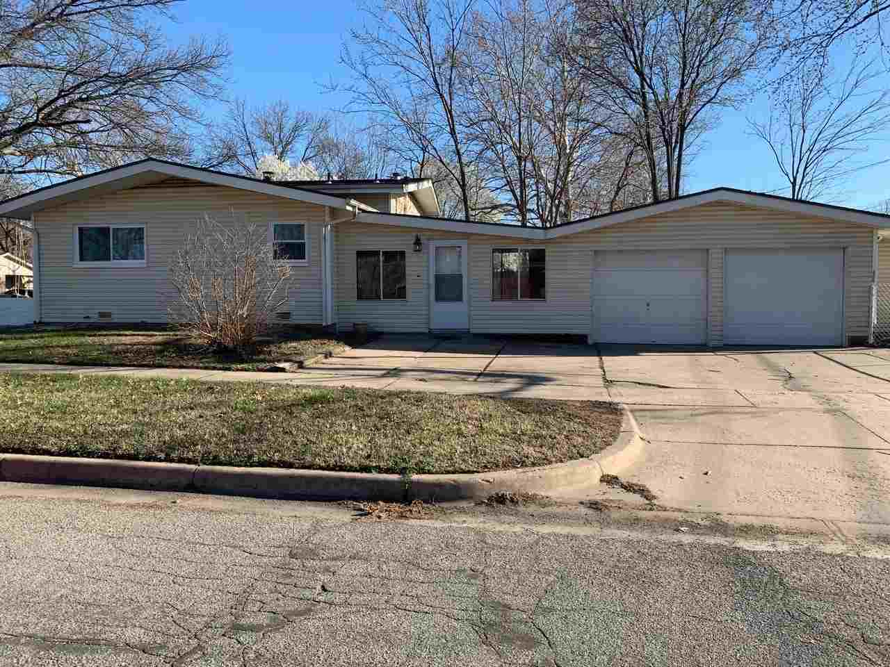 Property Photo:  1857 N High St  KS 67203 