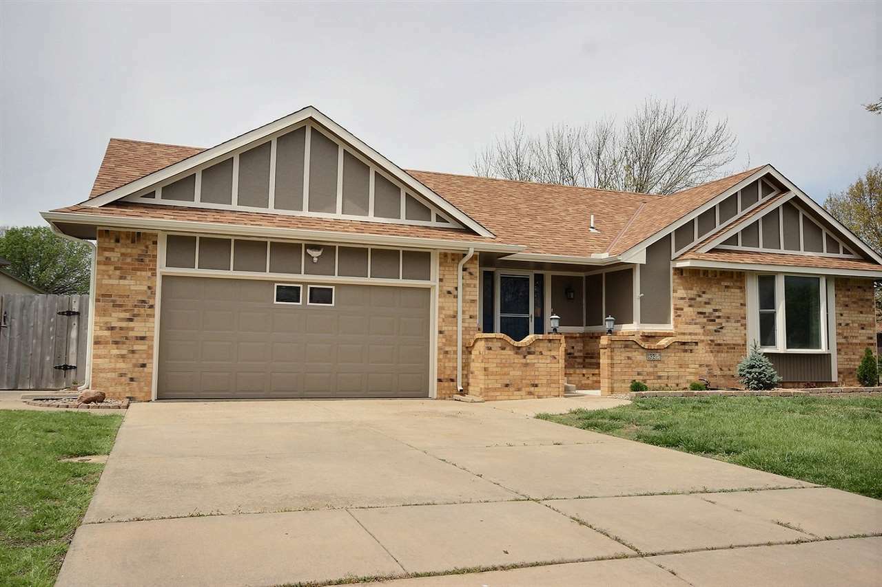 Property Photo:  8925 E Blake Ct  KS 67207 