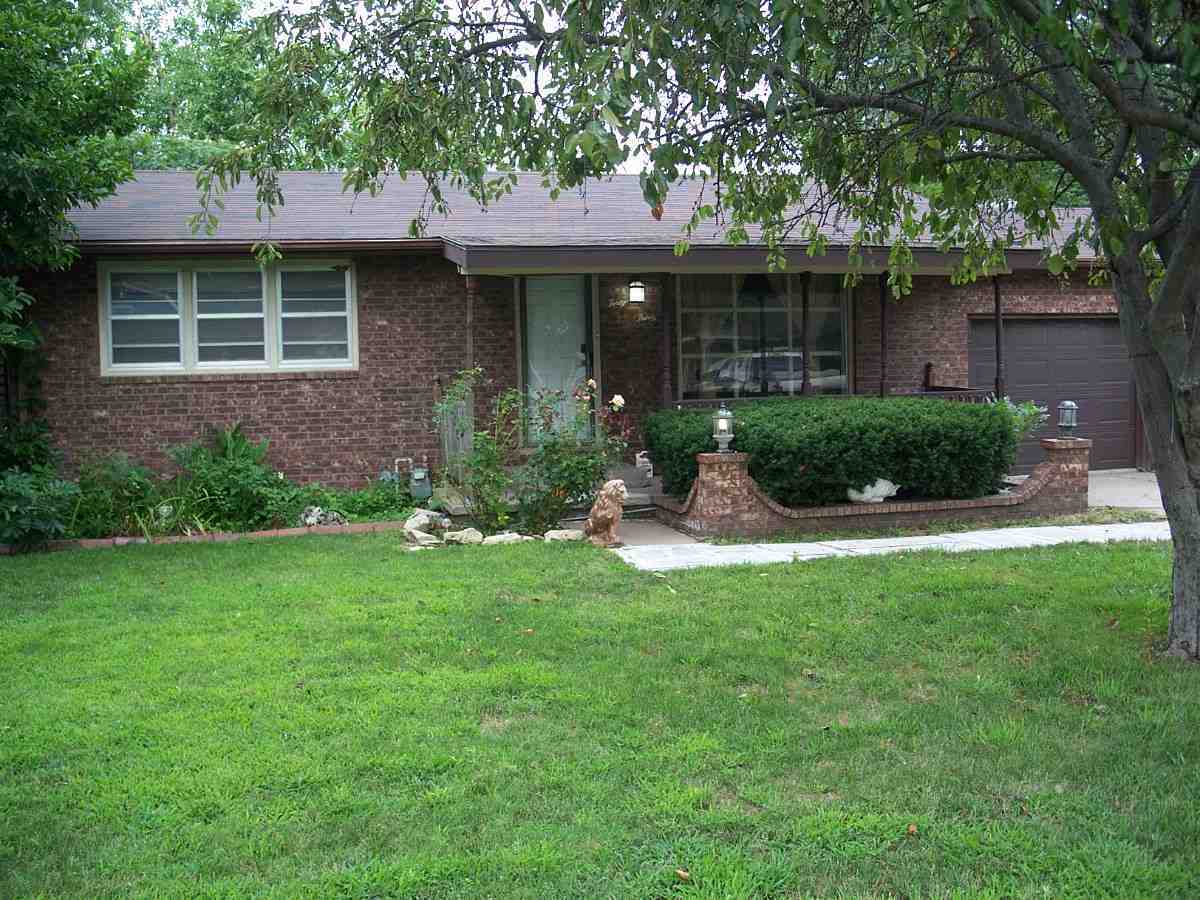 Property Photo: 4839 S Madison KS 67216