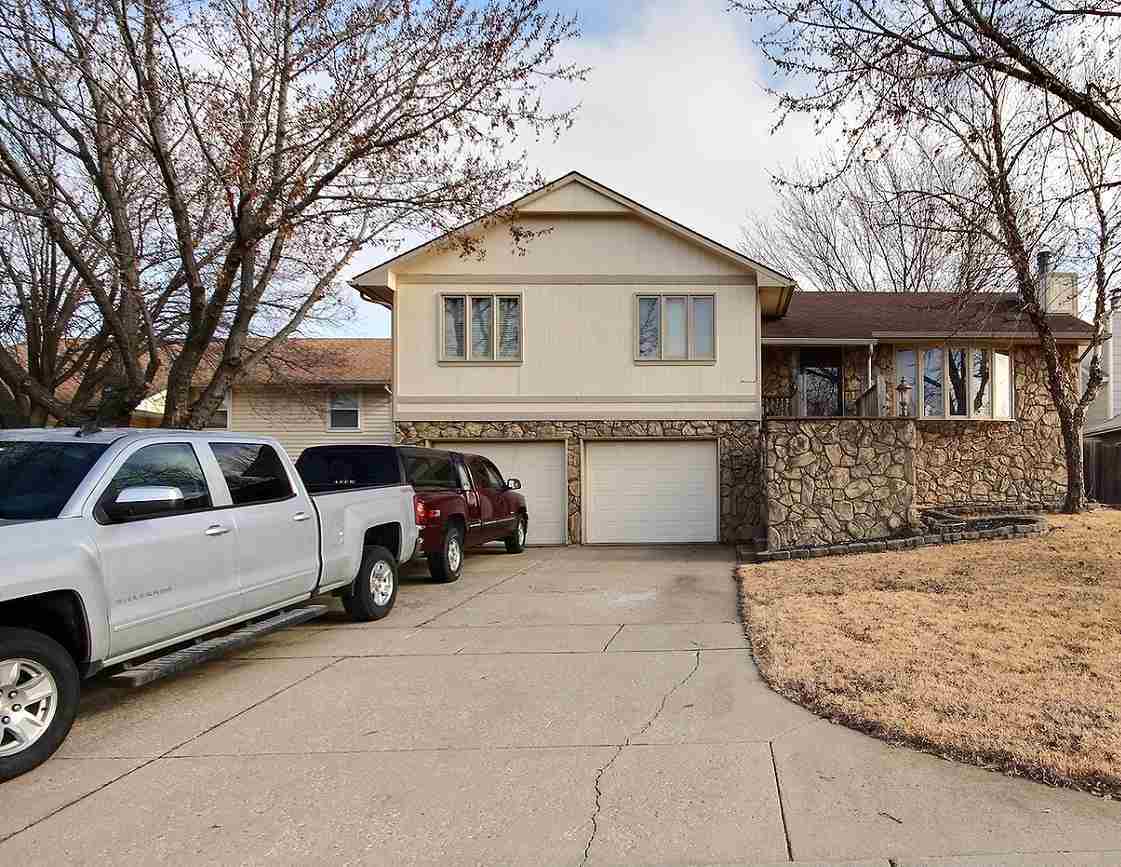 Property Photo:  1618 S Wooddale St  KS 67230 