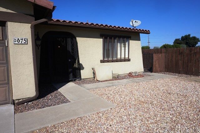 Property Photo: 675 San Dimas Street CA 92545
