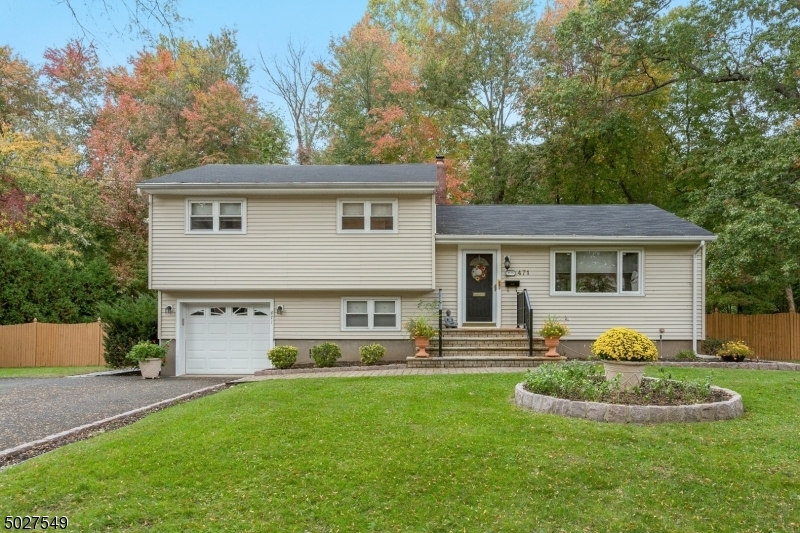 Property Photo:  471 Arthur Ter  NJ 07652 