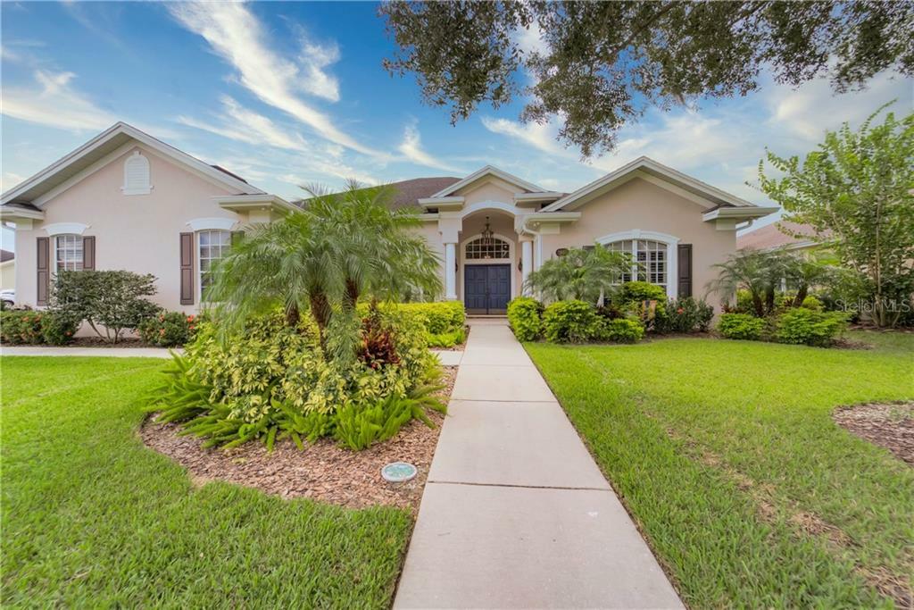 Property Photo:  1808 Baltusrol Court  FL 33803 