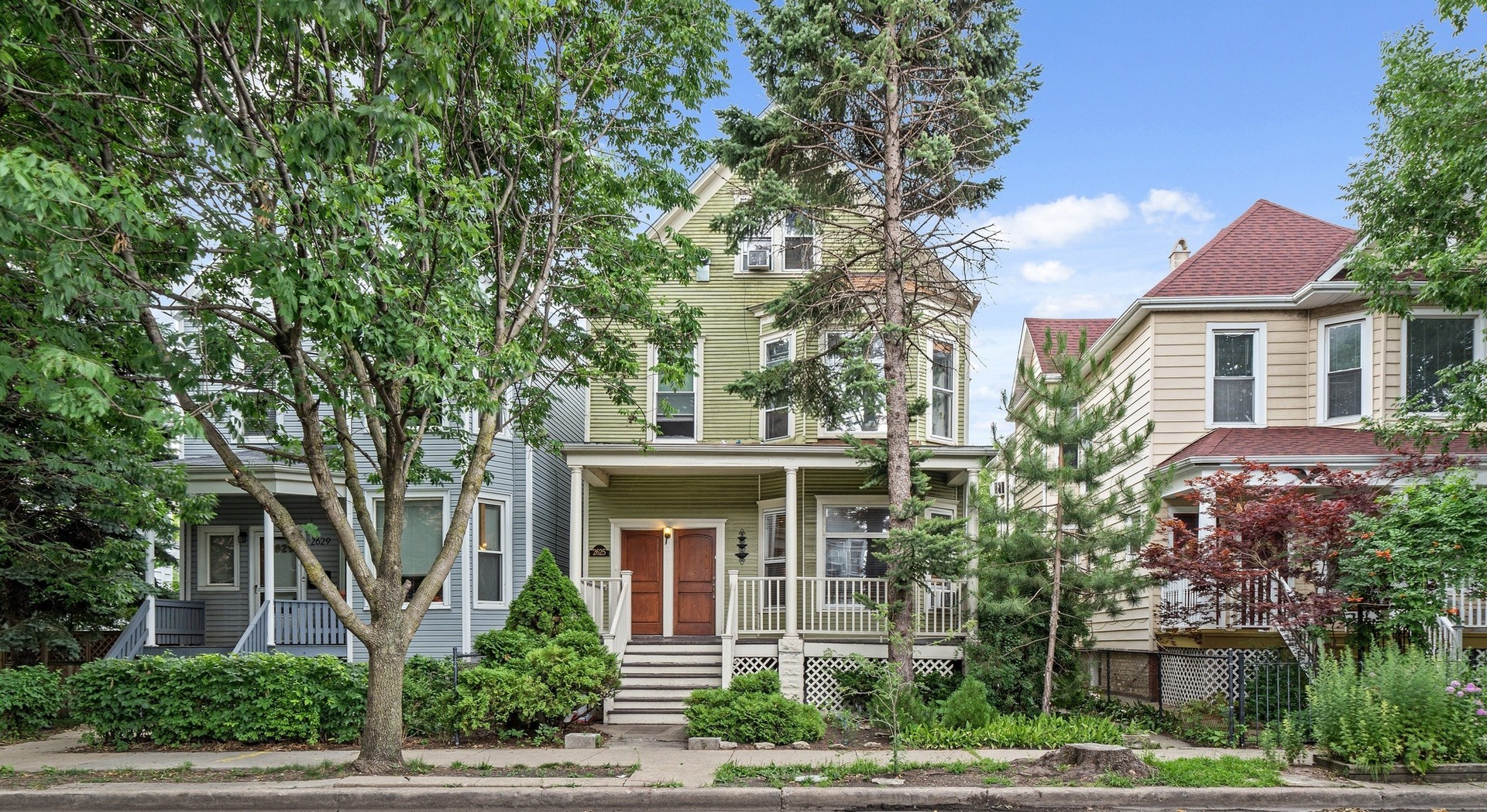 Property Photo: 2625 North Central Park Avenue IL 60647