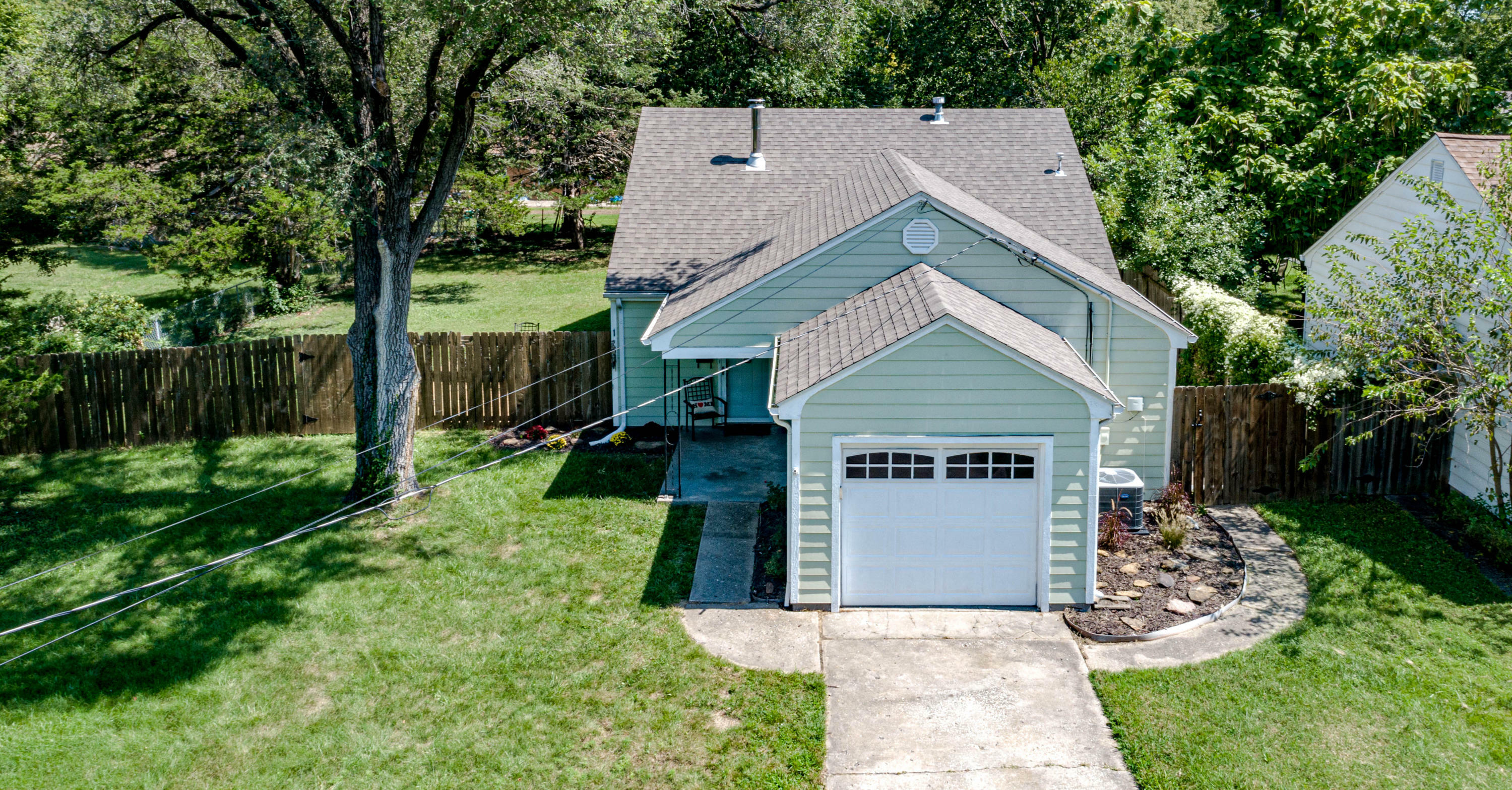 Property Photo:  110 Maplewood Dr  MO 65203 