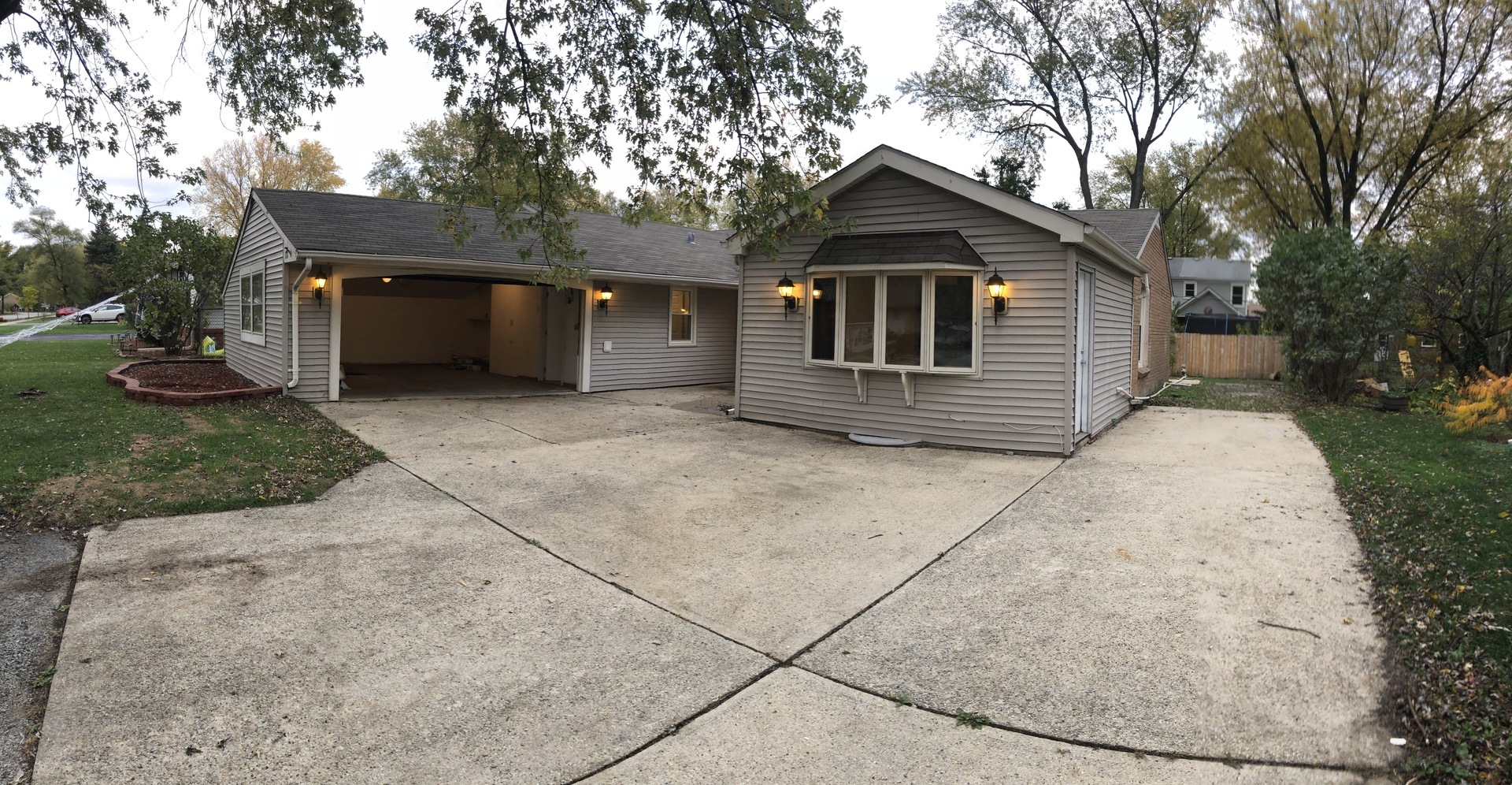 Property Photo: 172 Oxford Road IL 60440