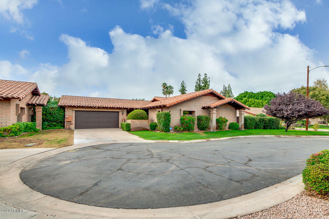 Property Photo:  8136 N 1st Drive  AZ 85021 