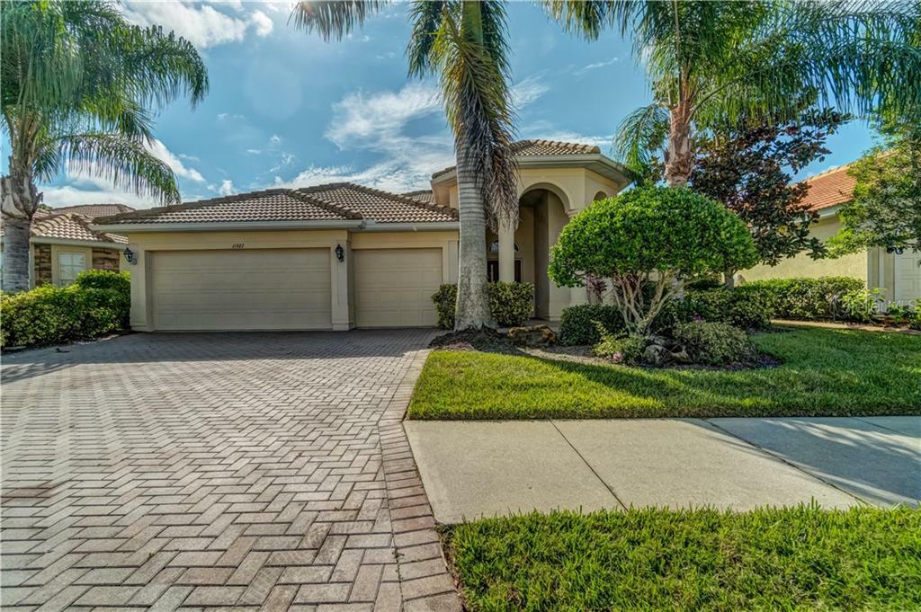 Property Photo: 11922 Granite Woods Loop FL 34292