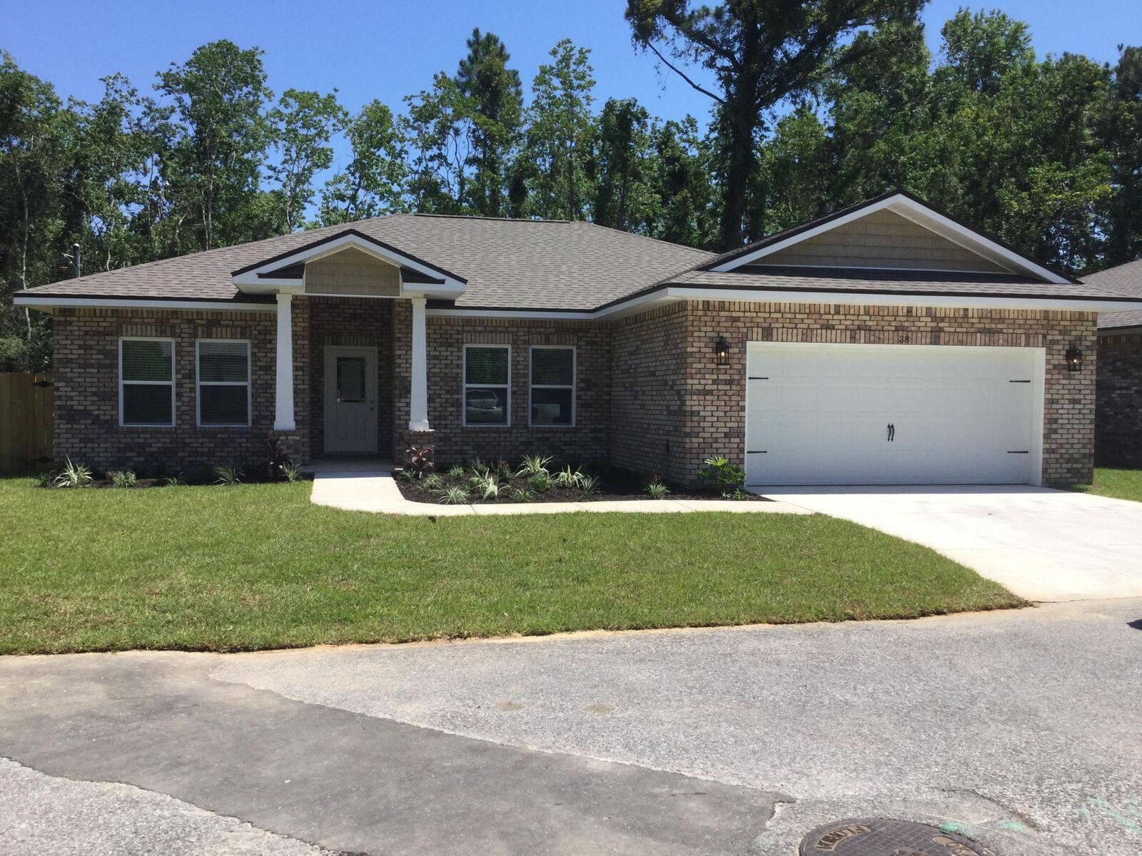 Property Photo: 414 Spruce Street FL 32569