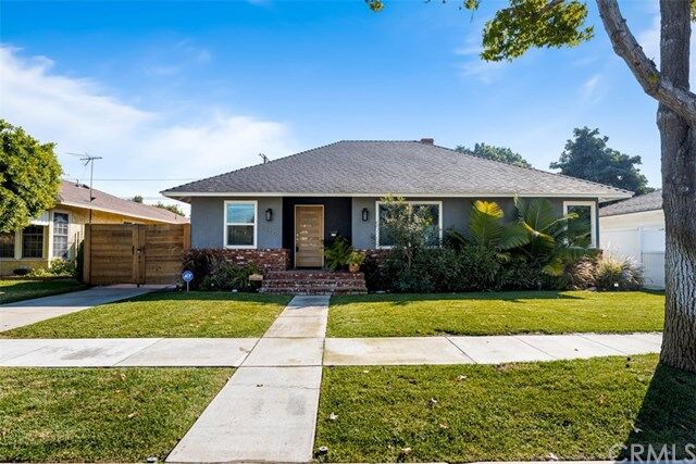 Property Photo:  3110 Heather Road  CA 90808 