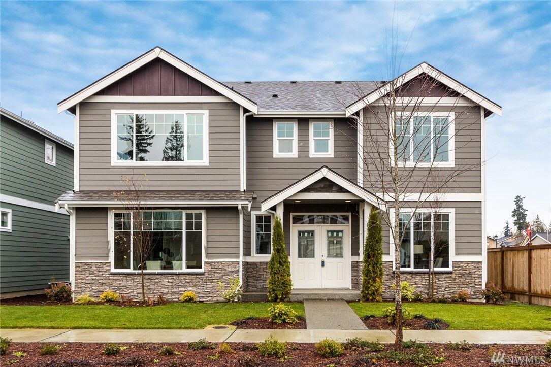 Property Photo:  5118 NE 5th Place  WA 98059 