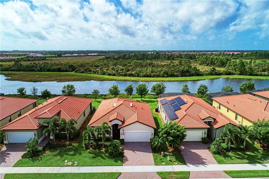 Property Photo: 10431 Medjool Drive FL 34293