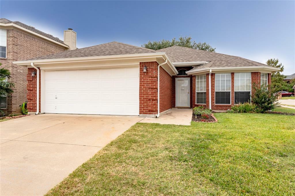 Property Photo:  8555 Western Meadows Drive  TX 76244 