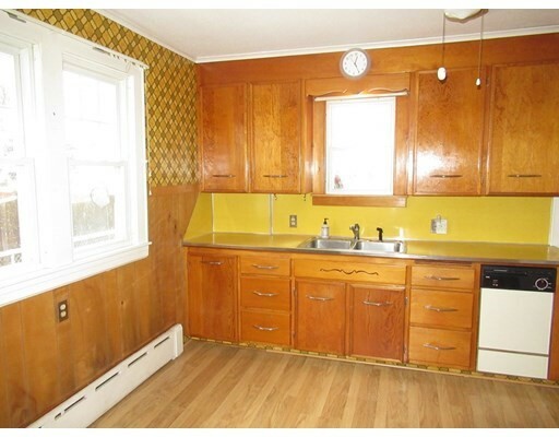 Property Photo: 1585 Carew St MA 01104
