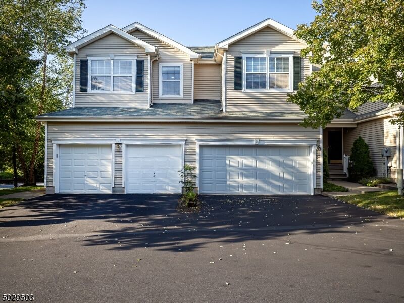 Property Photo: 1 Cedar Ct NJ 08809