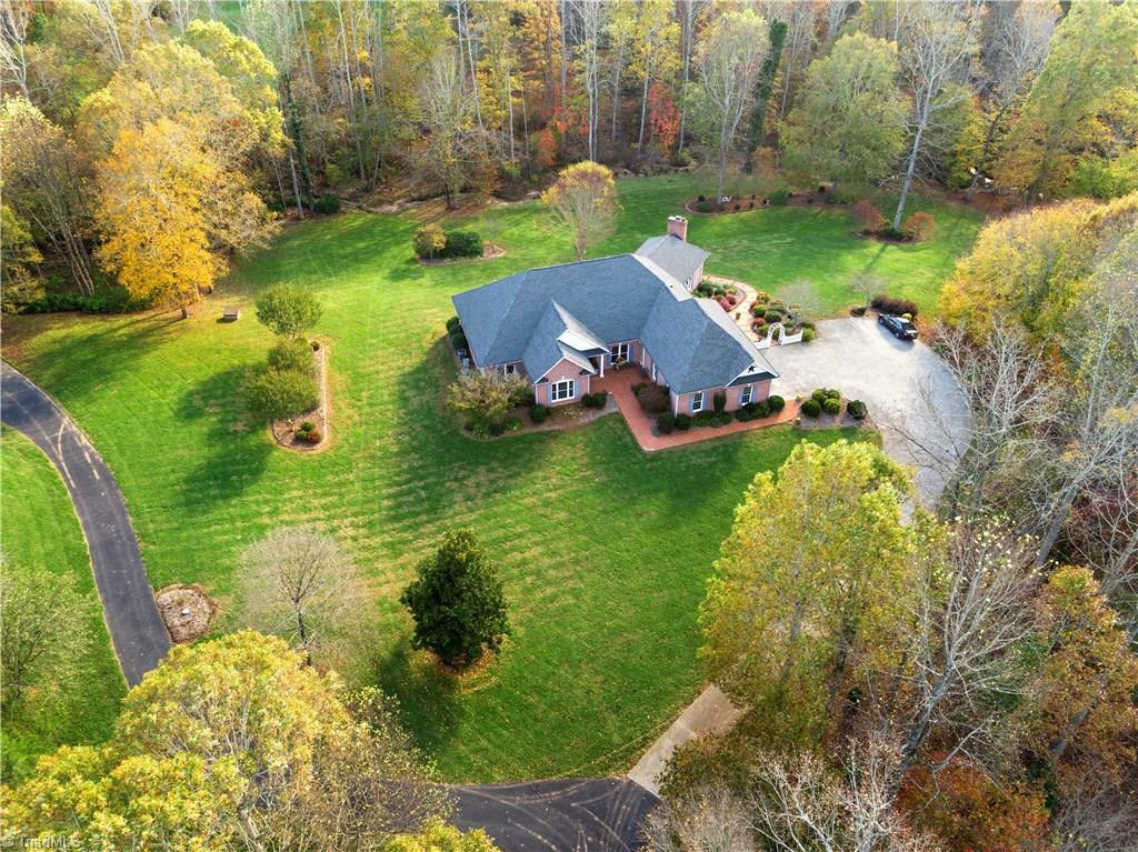 Property Photo:  942 Long Hill Road  NC 27041 