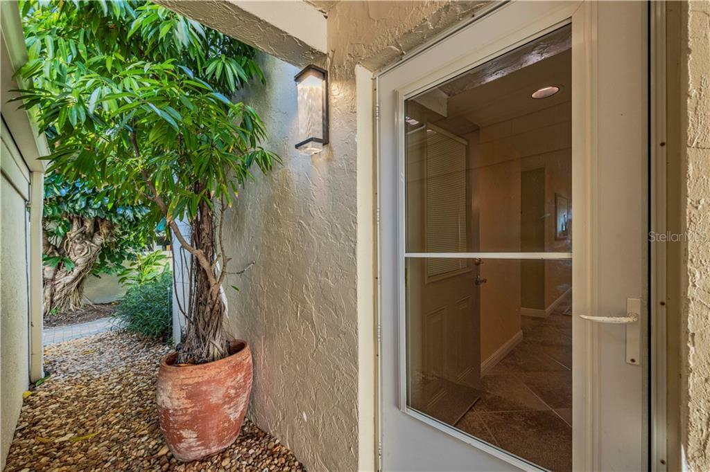Property Photo: 864 Golden Beach Boulevard 864 FL 34285