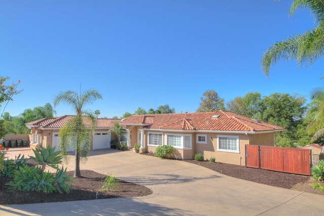 Property Photo: 1460 Hummingbird Lane CA 92084