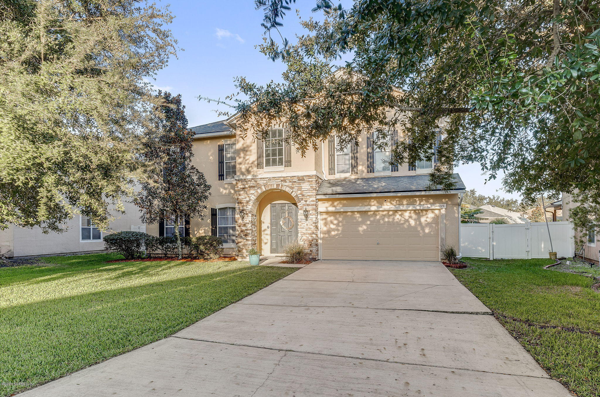 Property Photo: 439 Hearthside Court FL 32065