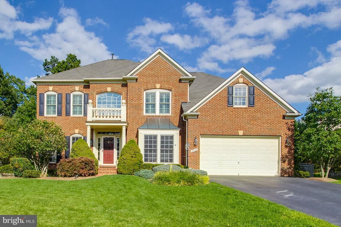 Property Photo: 13430 Pearson Valley Lane VA 20120