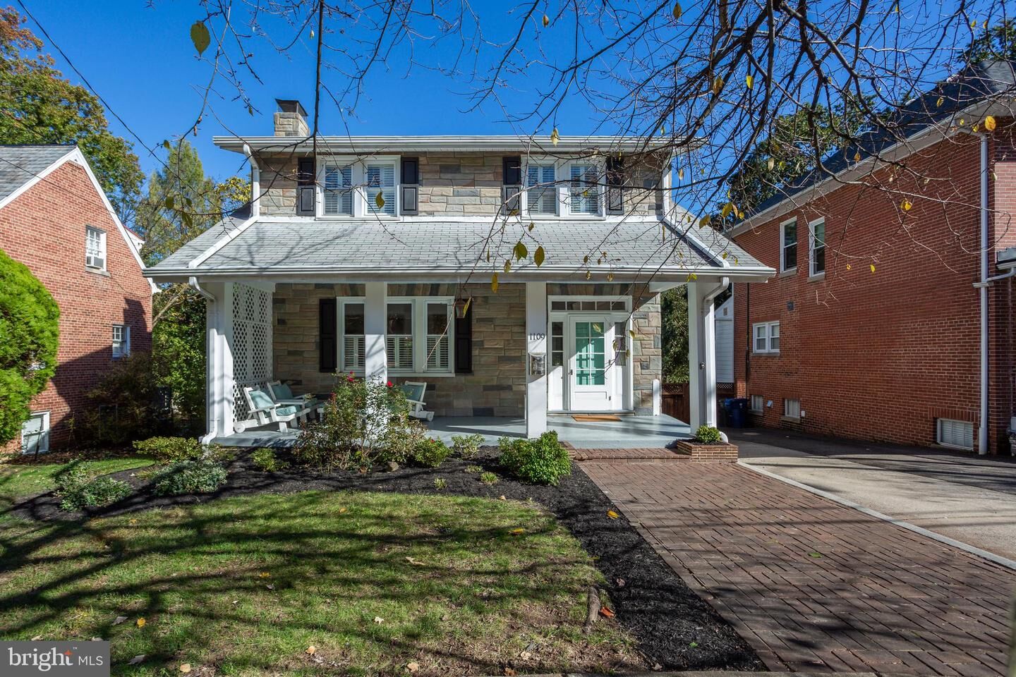 Property Photo:  1109 Russell Road  VA 22301 