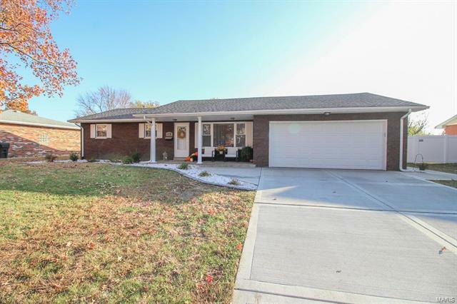 Property Photo: 2228 Bern Avenue 62040