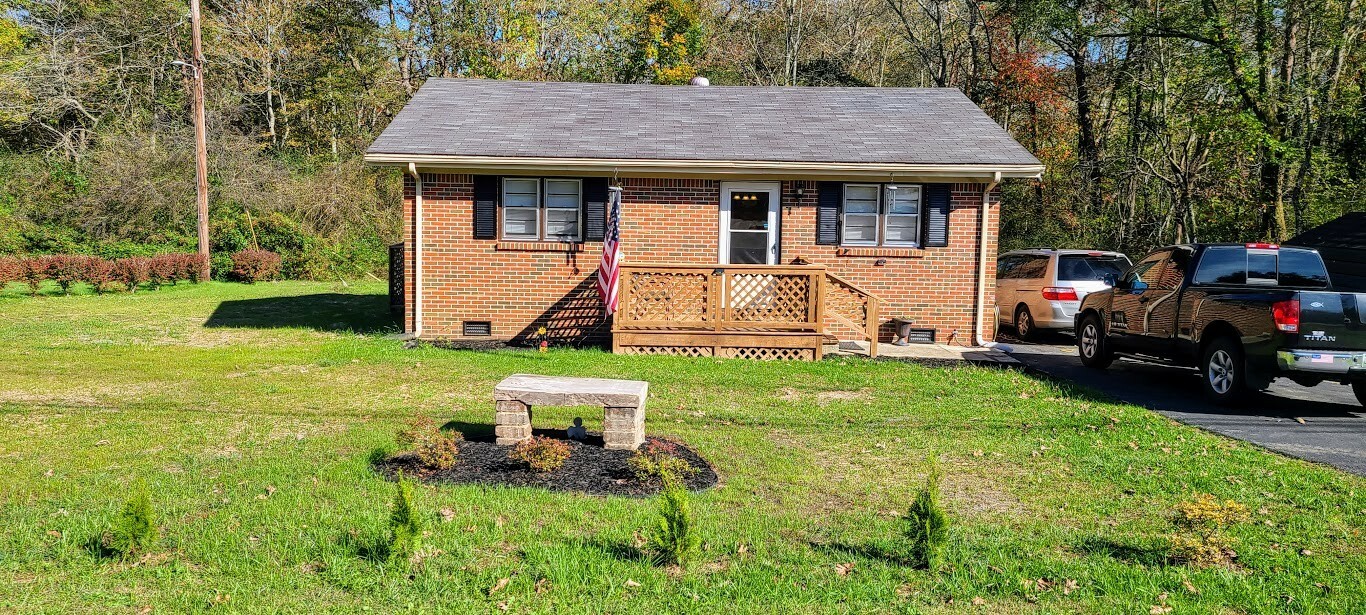 Property Photo:  2826 Pigeon Springs Rd  TN 37387 