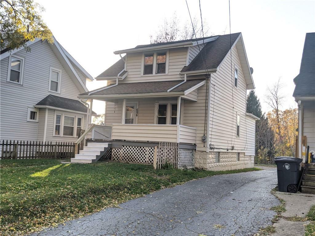 Property Photo: 696 Patterson Avenue OH 44310