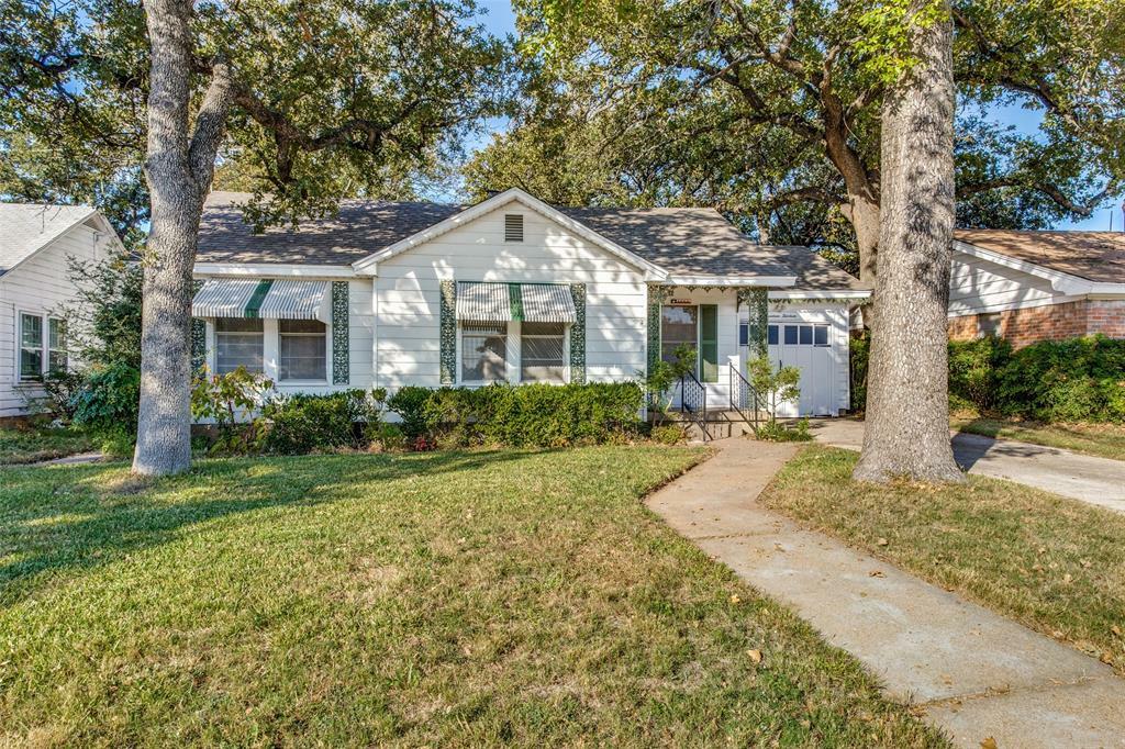 Property Photo:  1713 N Sylvania Avenue  TX 76111 