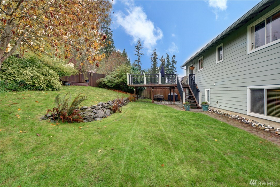 Property Photo:  7310 56th Place NE  WA 98270 