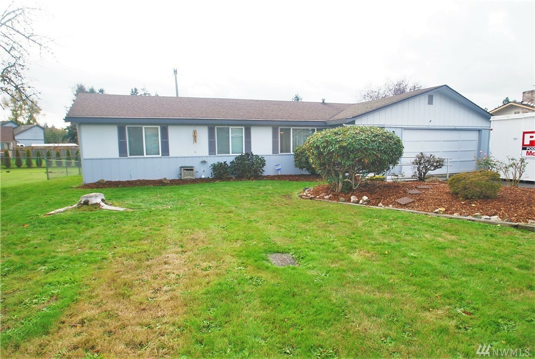 Property Photo:  1226 142nd St E  WA 98445 