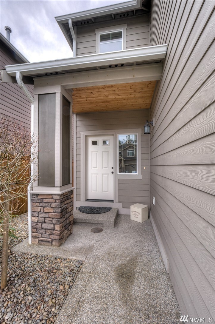 Property Photo: 19003 87th Av Ct E WA 98375