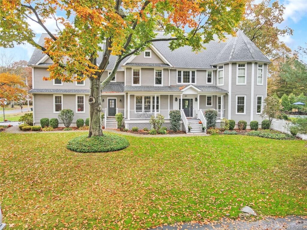 Property Photo: 611 Winnepoge Drive CT 06825