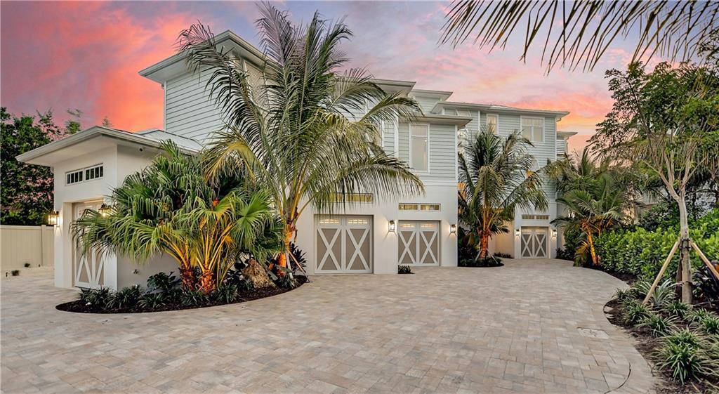 Property Photo: 5005 Gulf Of Mexico Drive 3 FL 34228