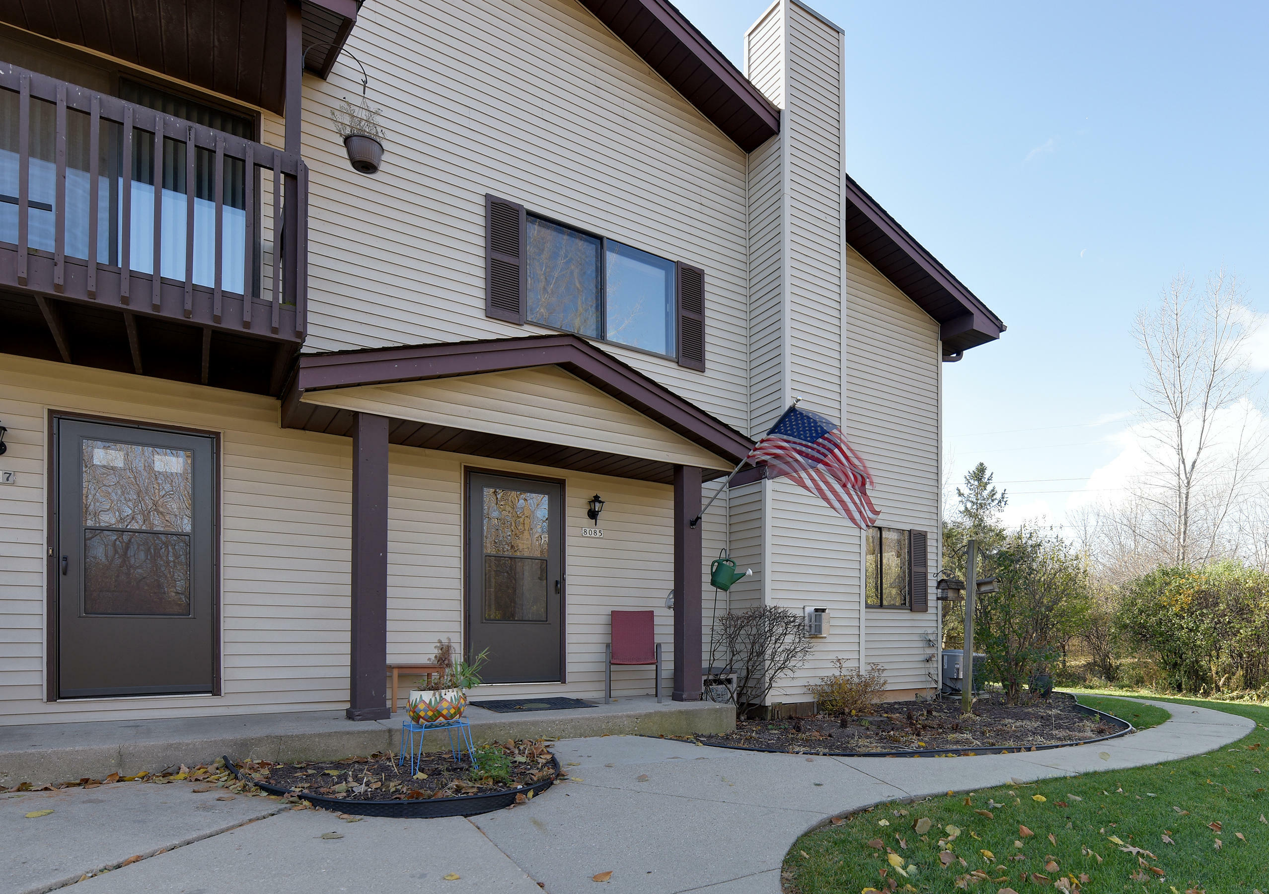 Property Photo:  8085 W Manor Cir G  WI 53223 