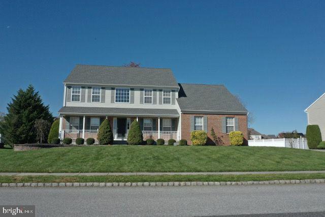 Property Photo: 10 Candlelight Drive NJ 08098