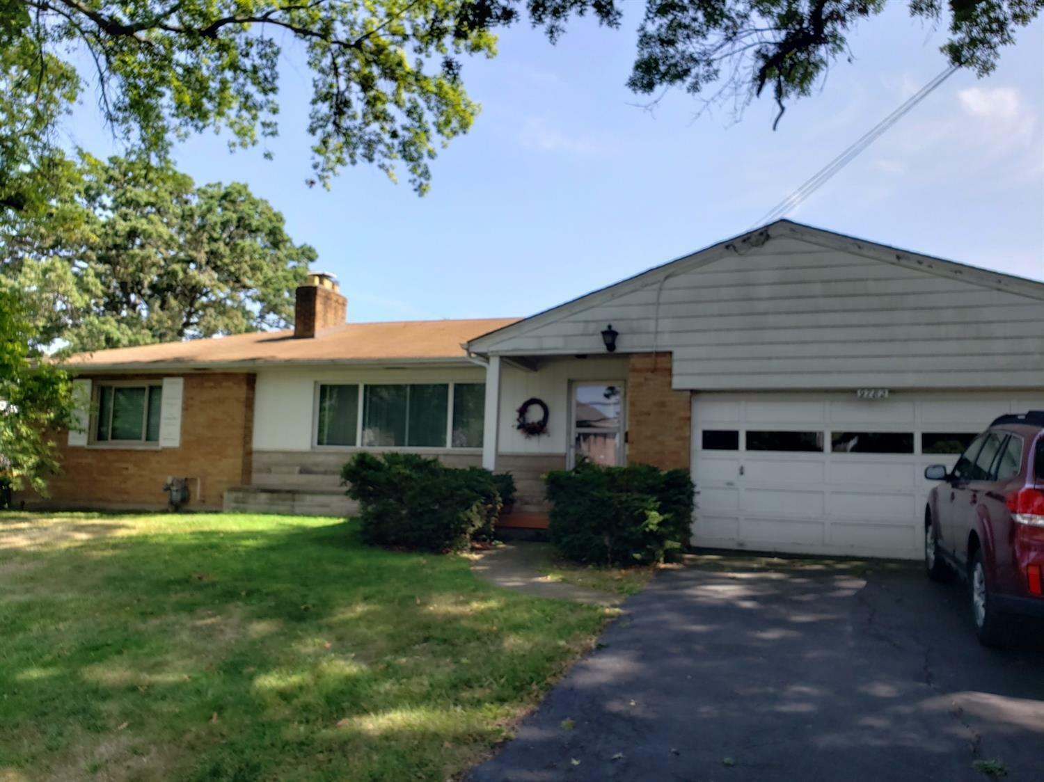 Property Photo: 9782 Delray Dr OH 45242