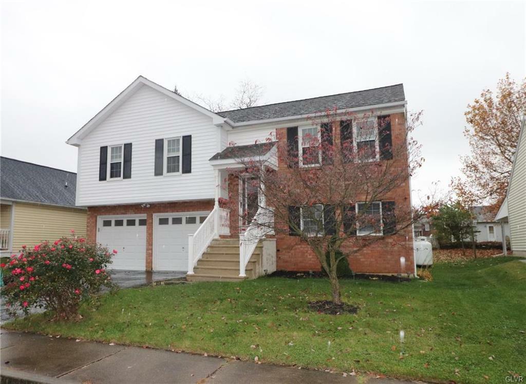 Property Photo:  414 Greenview Drive  PA 18067 