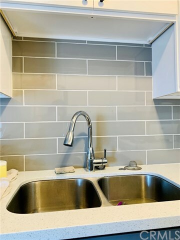 Property Photo: 1036 Magnolia Avenue 206 CA 90247