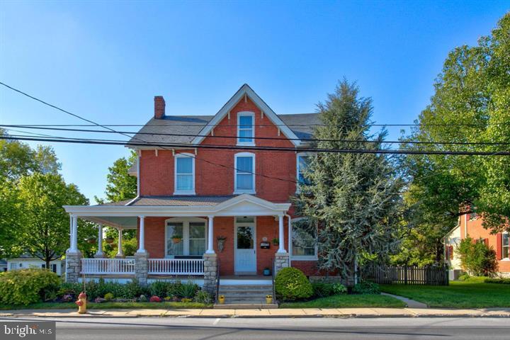 Property Photo: 136 Miller Street PA 17579