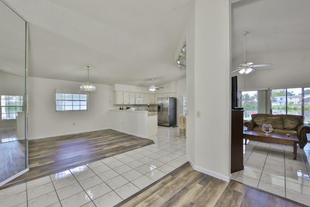 Property Photo:  4762 Wildflower Drive  FL 33811 