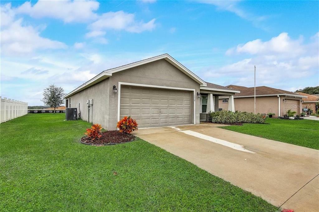 Property Photo:  1530 Shorewood Drive  FL 33823 